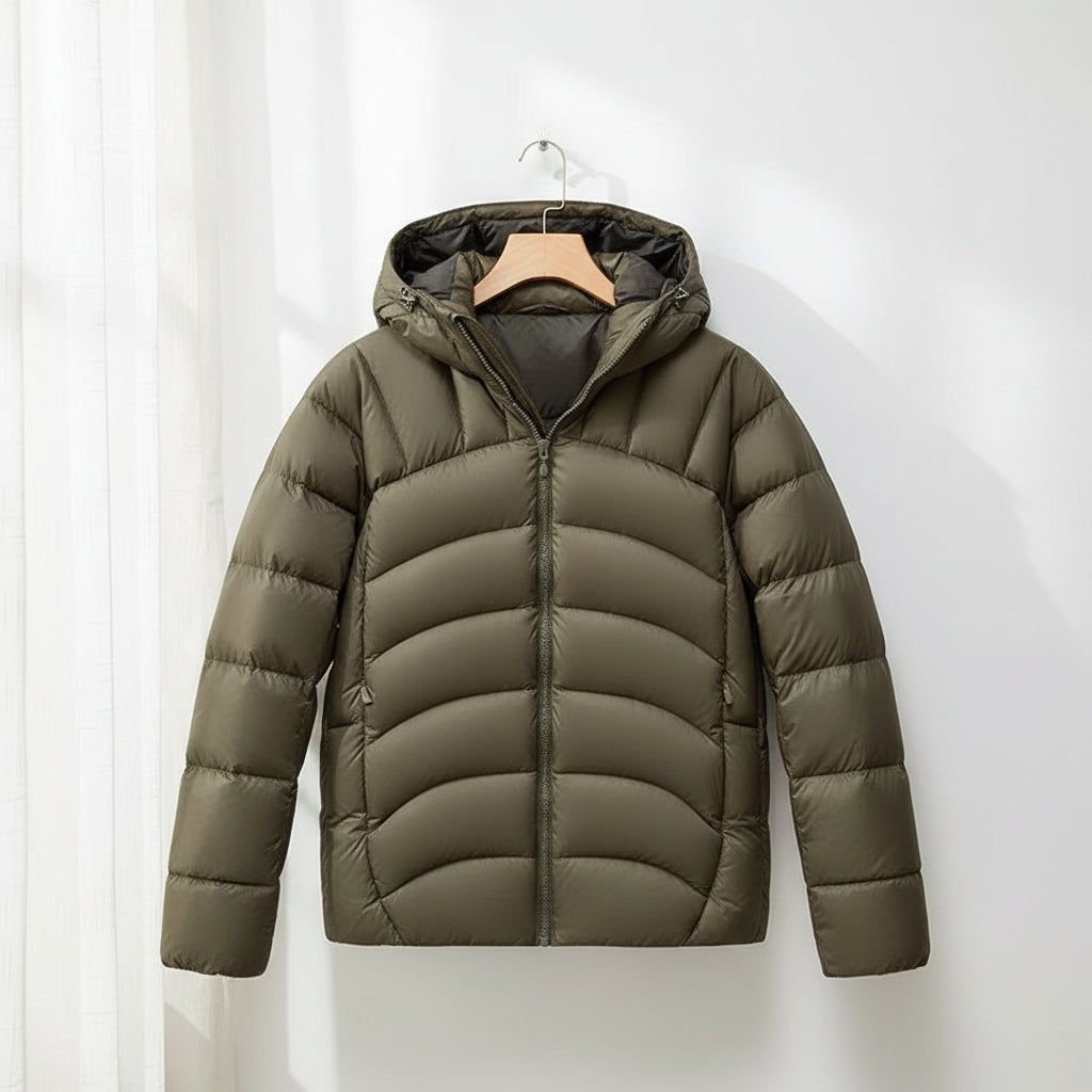 Doudoune Légère à Capuche avec Coutures Arrondies