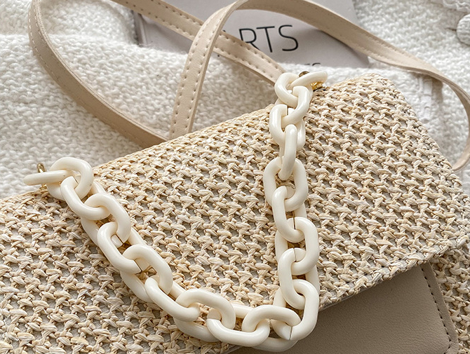 Sac Tressé avec Chaîne & Rabat Contraste