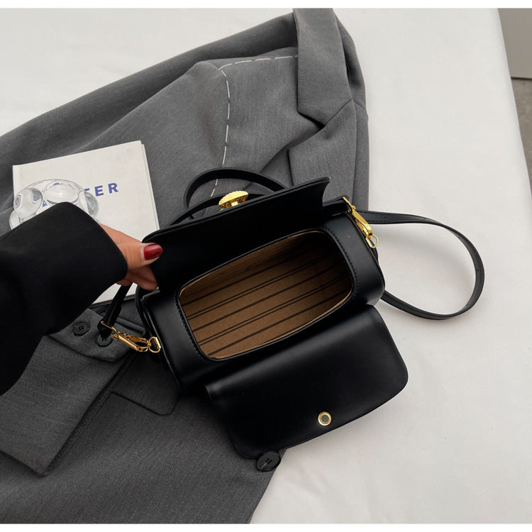 Sac à Main avec Poignée Arrondie & Fermoir Coquillage