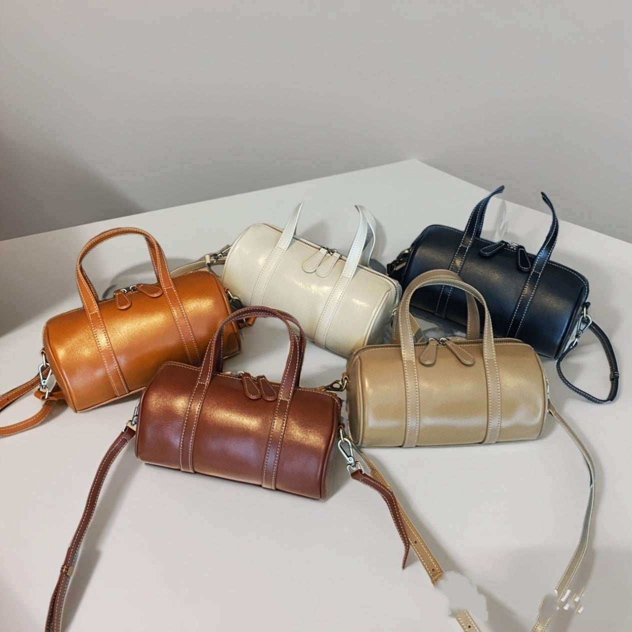 Sac Cylindrique avec Coutures Contraste