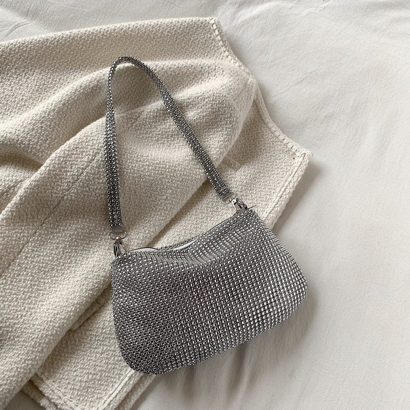 Sac en Forme de Lune avec Strass & Chaîne Métallique