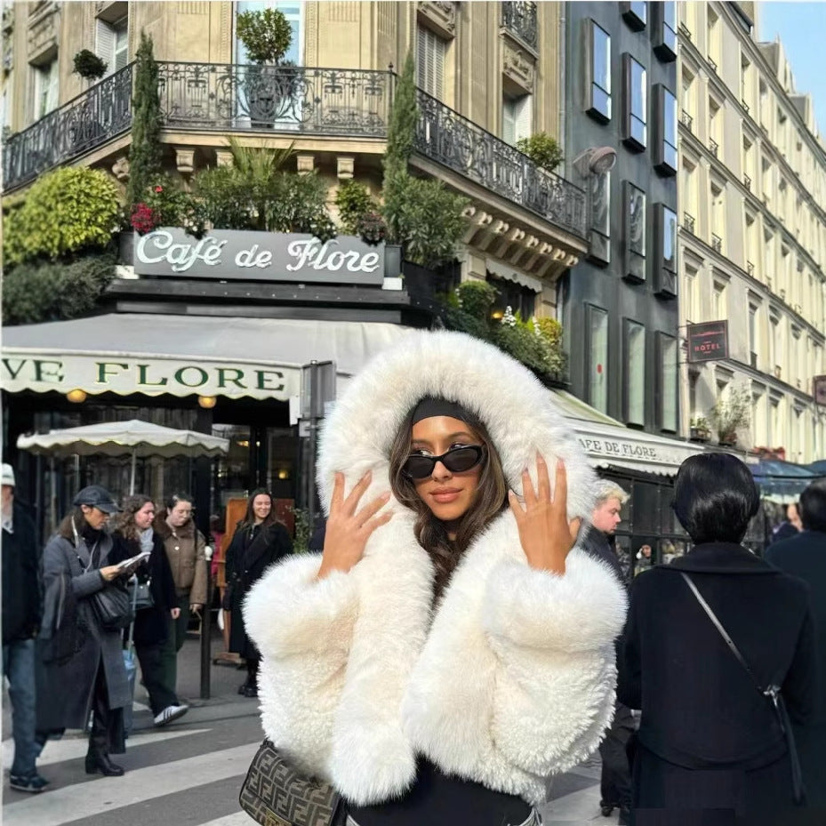 Manteau Court à Capuche en Fausse Fourrure