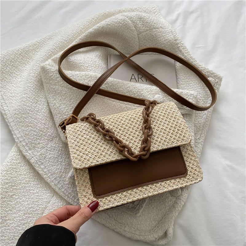Sac Tressé avec Chaîne & Rabat Contraste